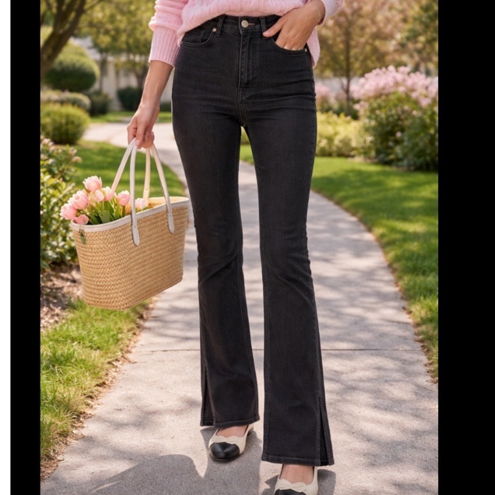 Zara Womens High Rise Kick Flare‎ Jeans Washed Black Side Slit Hem Size 6